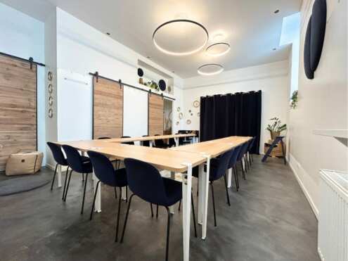 salle-de-reunion-a-louer-lyon-format-U-le-papillon-bleu