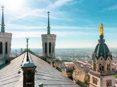 visite guidée des toits de lyon avec le Papillon Bleu