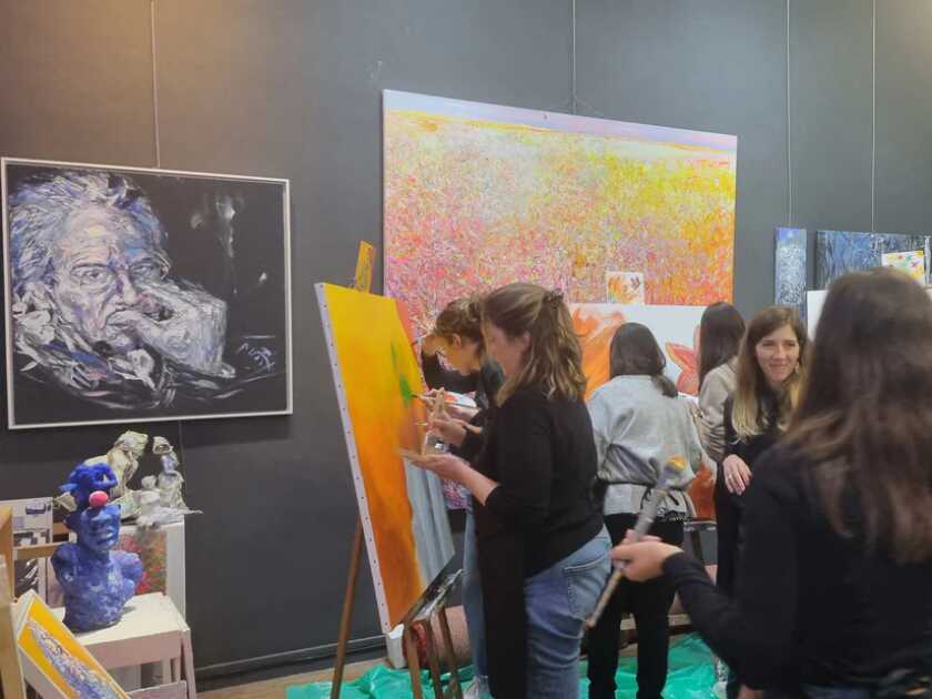 atelier-mory-teambuilding-fresque-artistique-le-papillon-bleu