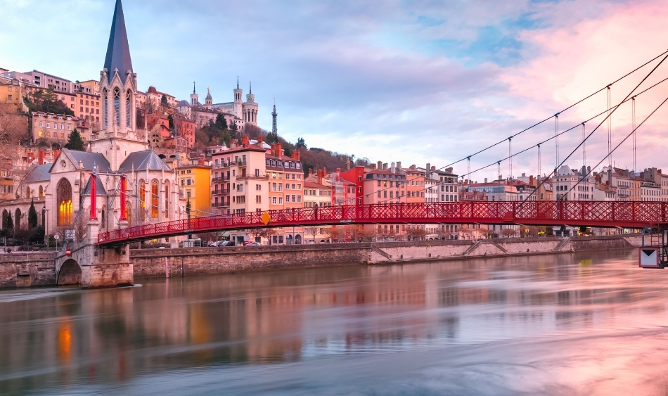 balade-gourmande-et-theatralisee-lyon-teambuilding-le-papillon-bleu