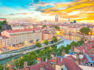 rallye-gourmand-dans-le-vieux-lyon-teambuilding-le-papillon-bleu