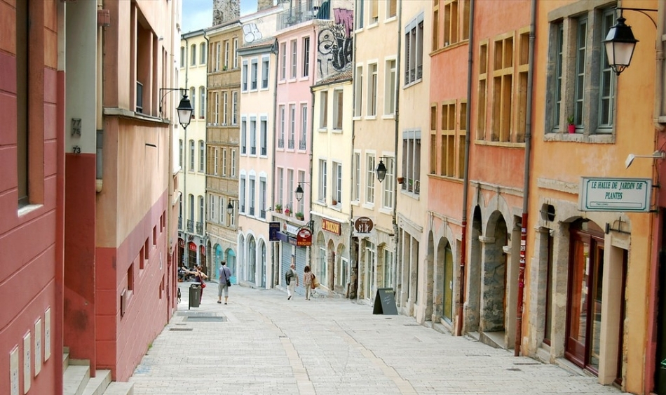 visite-contee-croix-rousse-teambuilding-papillon-bleu
